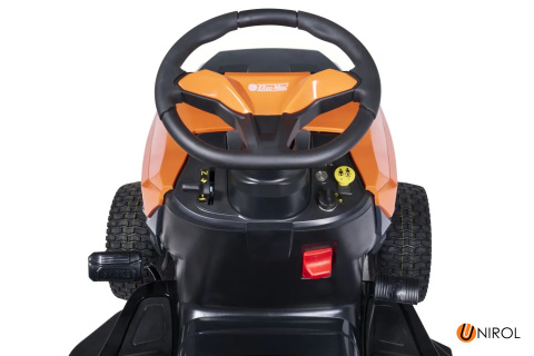 TRAKTOREK OLEO MAC OM 86R/14,5 K